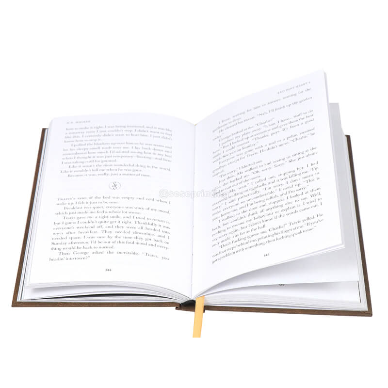 Book Set Black and White Printing Hardcover Novel with Spot UV
