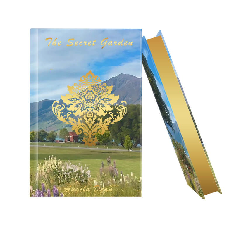 Black and White Interior Pages Hardcover Book with Gold Foiled Edges