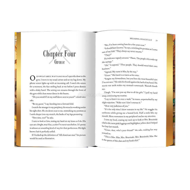 Custom Hardcover Book with Gold Foil Stamping Cover and Sprayed Edges