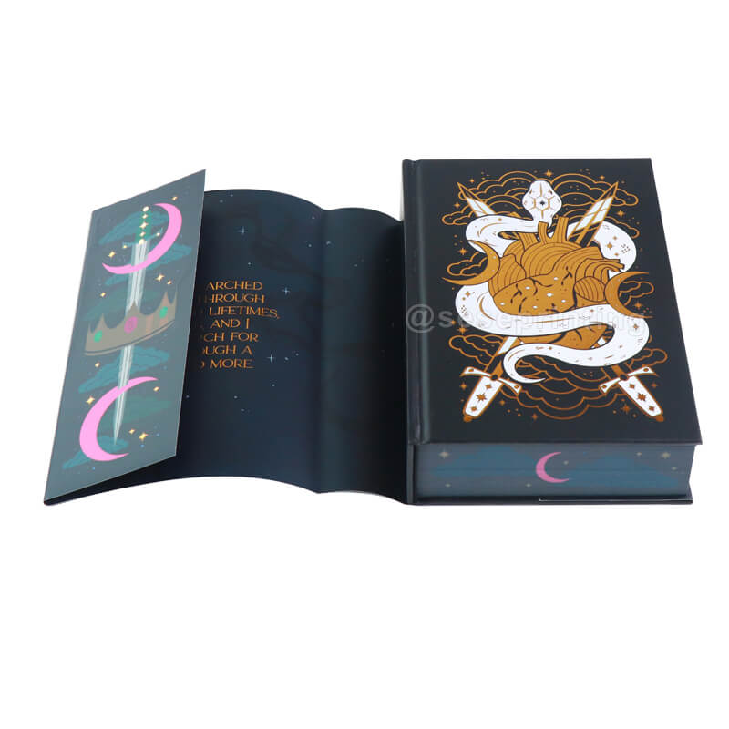Hardcovers with a Double-Sided Dust Cover, Sprayed Edge and Full Color Pages with Chapter Illustrations