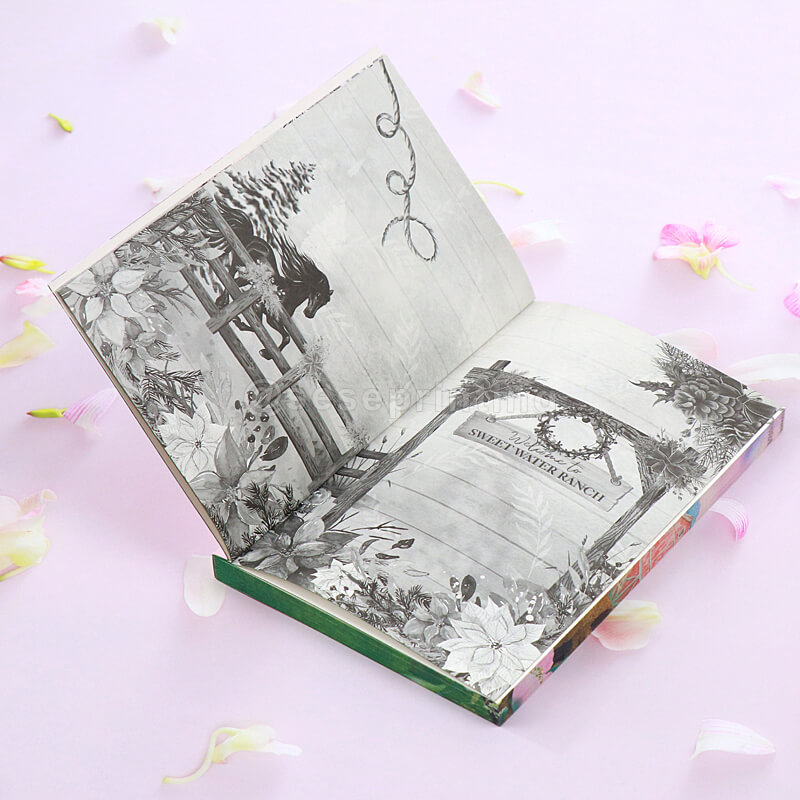 Perfect Binding Book with Sprayed Edges and Foil Stamped Cover