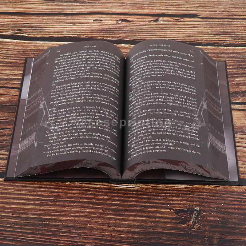 Black Pages with White Ink Hardcovers Printing Foil on Full Cover, Sprayed Edges, End Papers