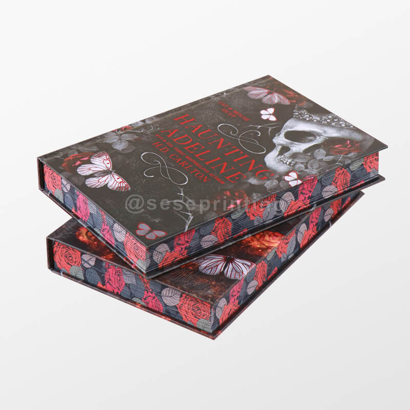 Collectors Edition Book Series with Foiled Letters on Cover and Sprayed Edges, End Page Image