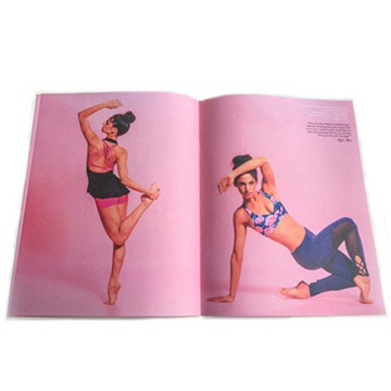 2018 Glossy Lamination Advertising Catalogue Magazine Printing